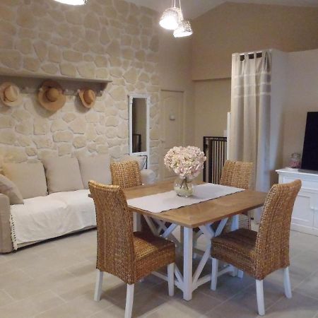 Provence Luberon Bonnieux Location Gite Chez Basile Exterior photo