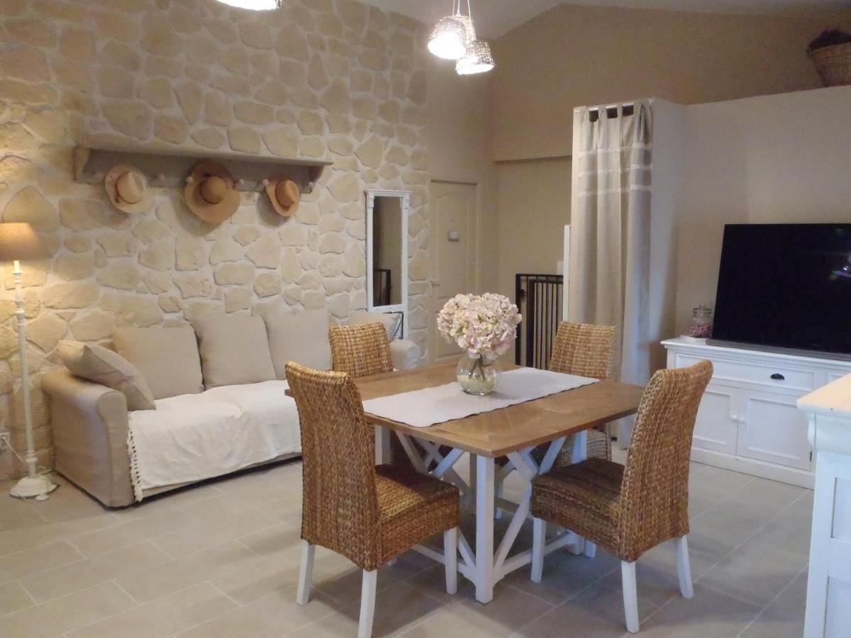 Provence Luberon Bonnieux Location Gite Chez Basile Exterior photo